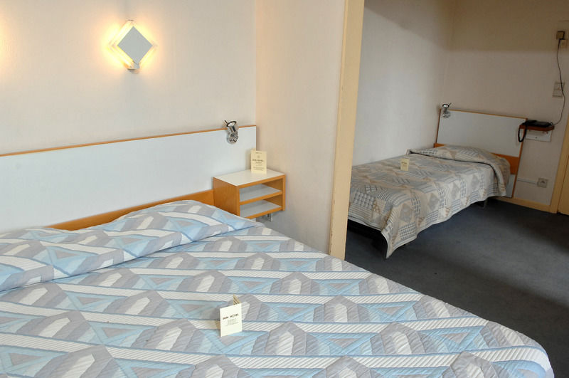 Sun Hotel Saint-Gilles Zimmer foto